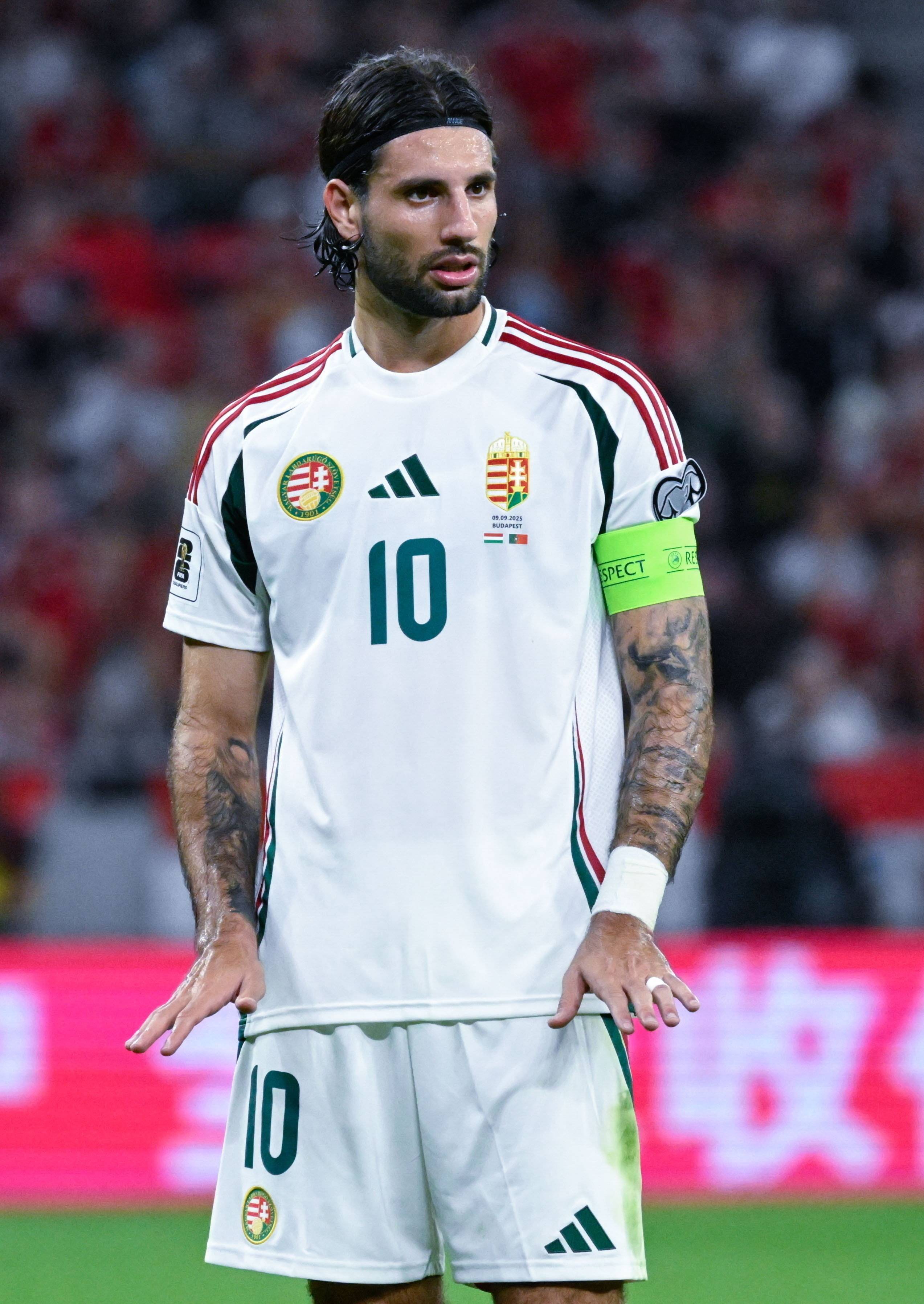 爱游戏正版平台-转会期葡萄牙体育调整名单以备中超，豪取连胜环节打磨，目标明确，年轻球员得到机会的简单介绍